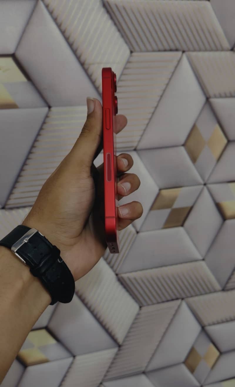 Apple iPhone 14 1