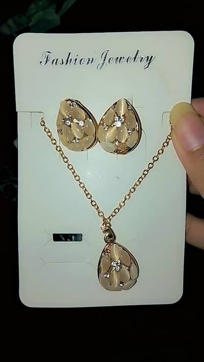 Mix jewelry deal available