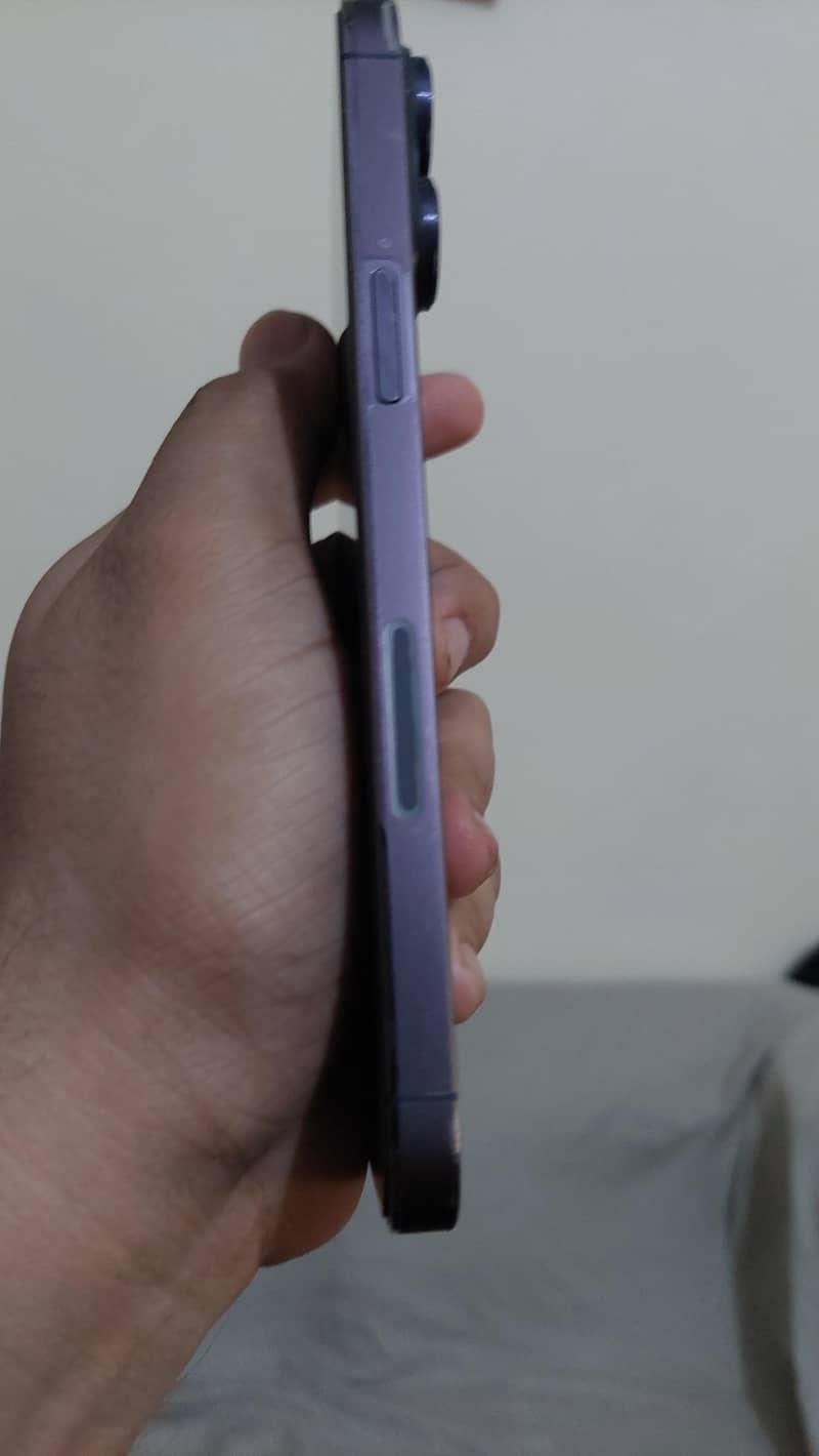 iPhone 14 Pro Max 8