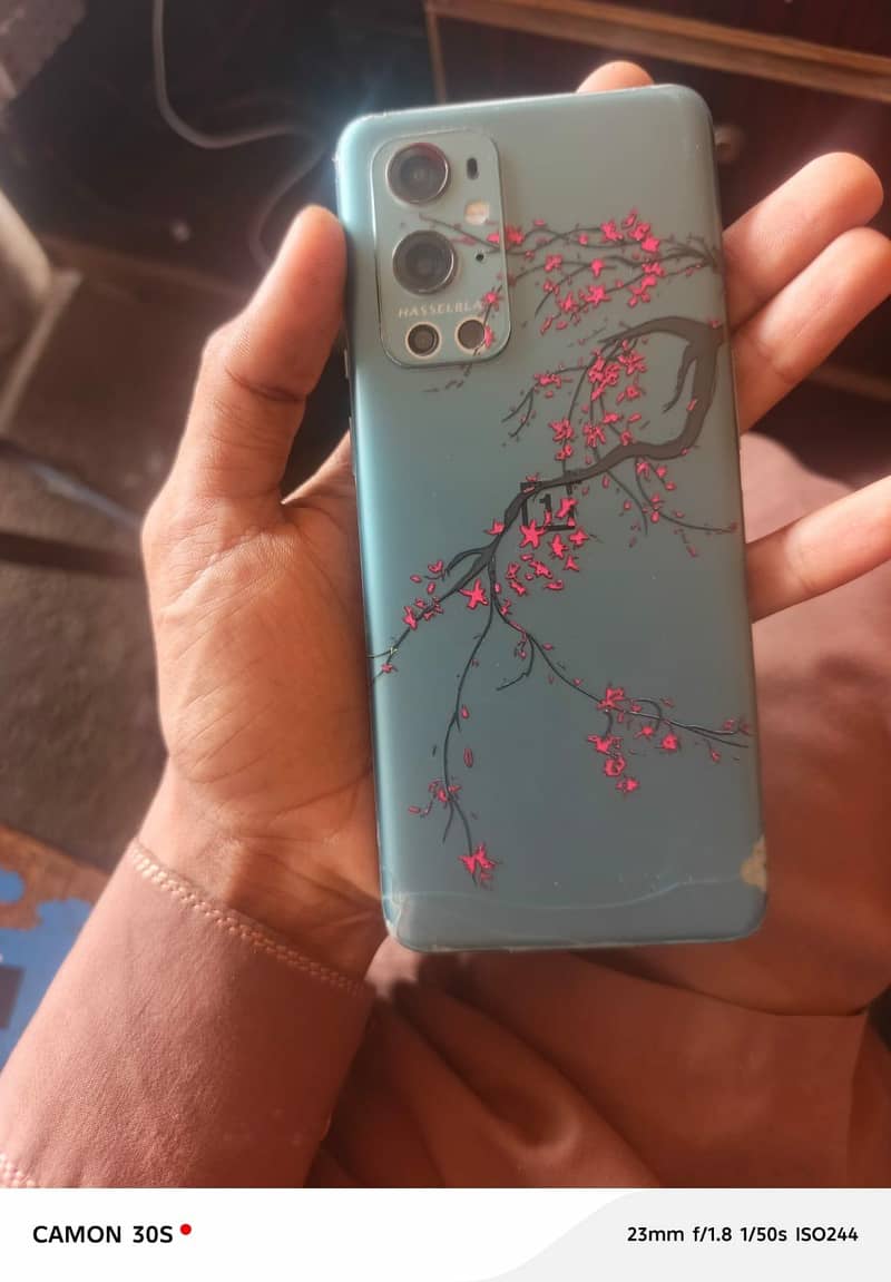 One Plus 9 Pro 6