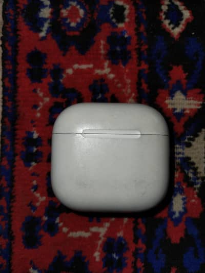 Airpods 4th Genration with Active Noise Cancellation