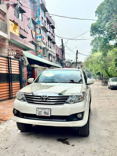 Toyota Fortuner 2013
