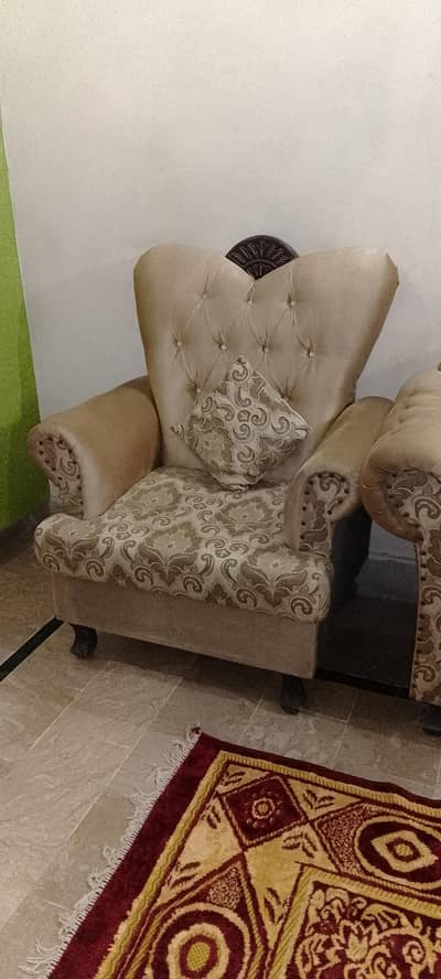 7 seater Taj style sofa set