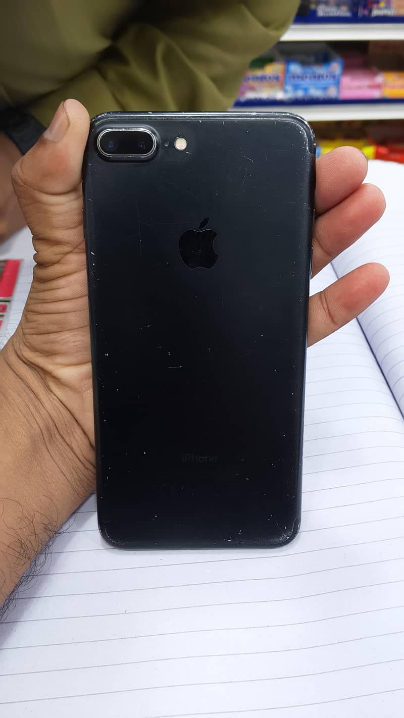 Apple iPhone 7 Plus 0