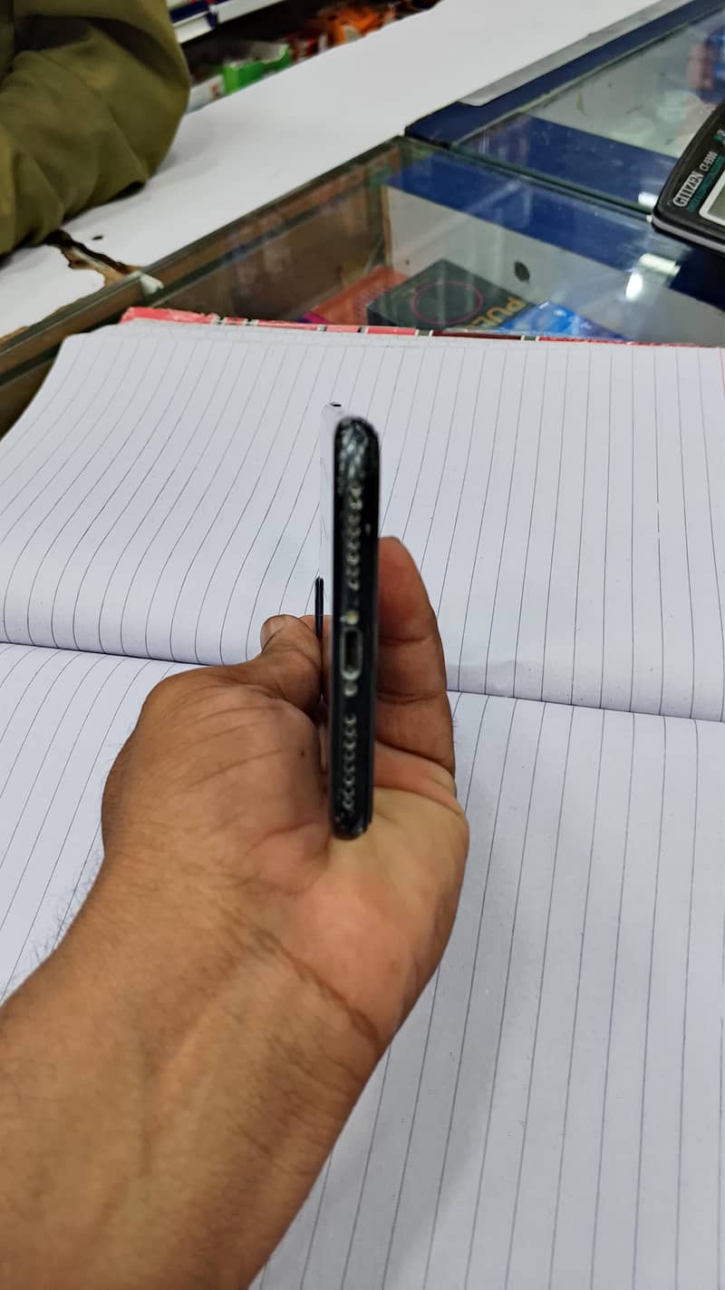 Apple iPhone 7 Plus 2