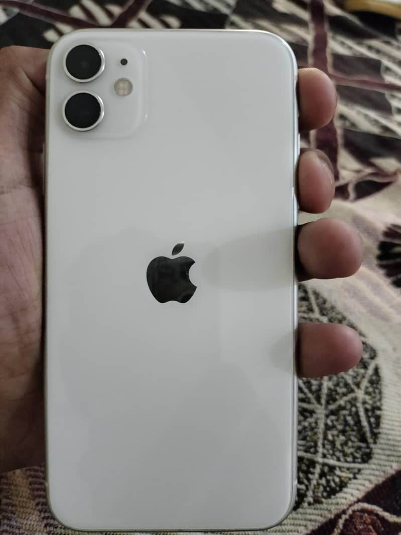 Apple iPhone 11 0