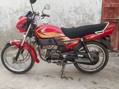 Honda Pridor (Red) 2022-23 Good condition.