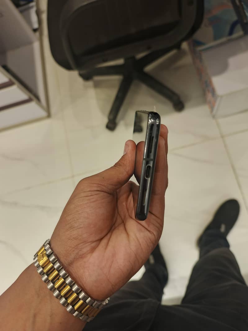 Google Pixel 8 Pro 2