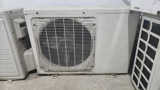 Dawalance AC 1.5 Ton Red Glass body