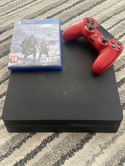 PS4 slim with 1 controller 500GB and God of War Ragnarok