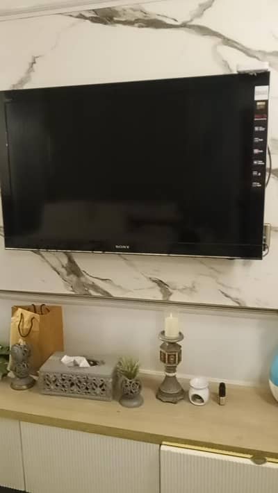 Sony 40 inch LCD TV