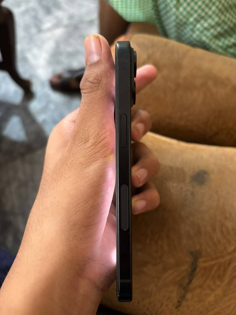 Apple iPhone 15 5