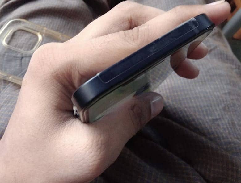 iPhone 12 0