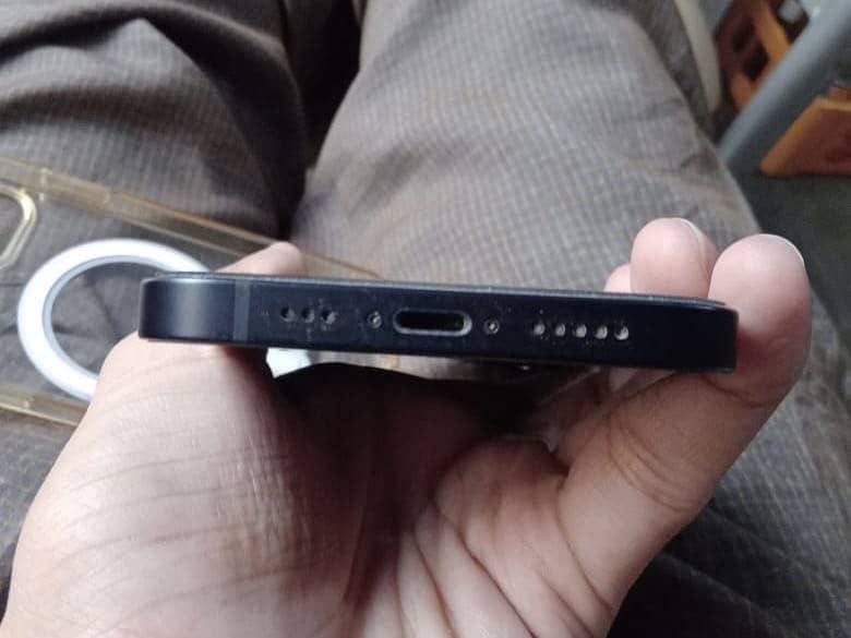 iPhone 12 5