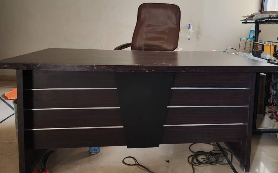 office table 0
