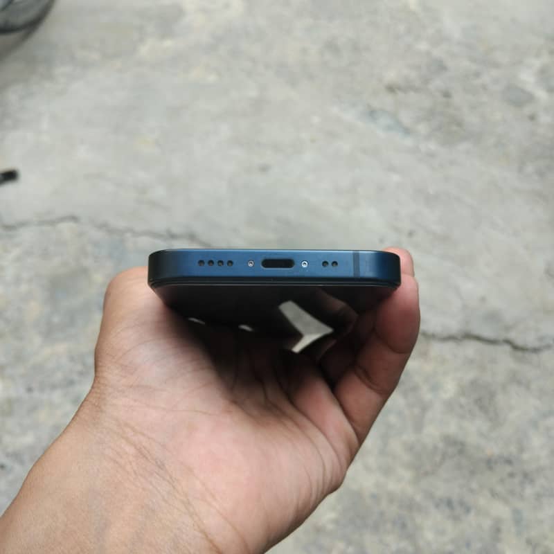 Apple iPhone 13 mini 3