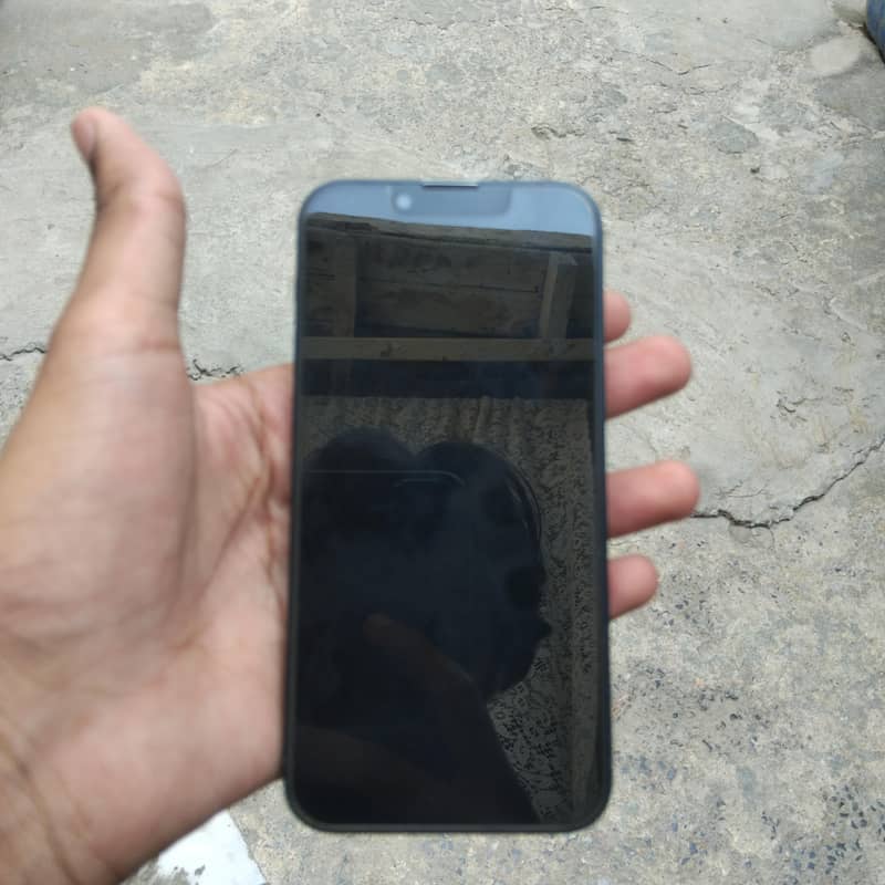 Apple iPhone 13 mini 6