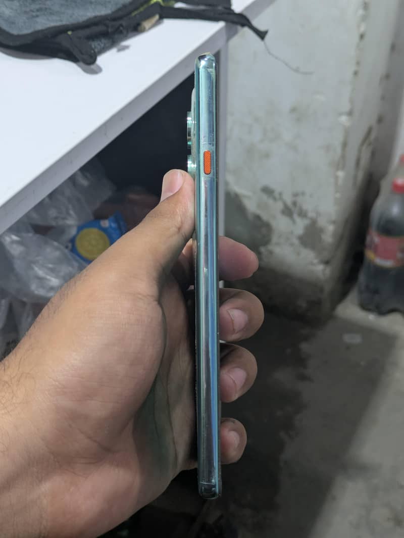 Tecno CAMON 40 6