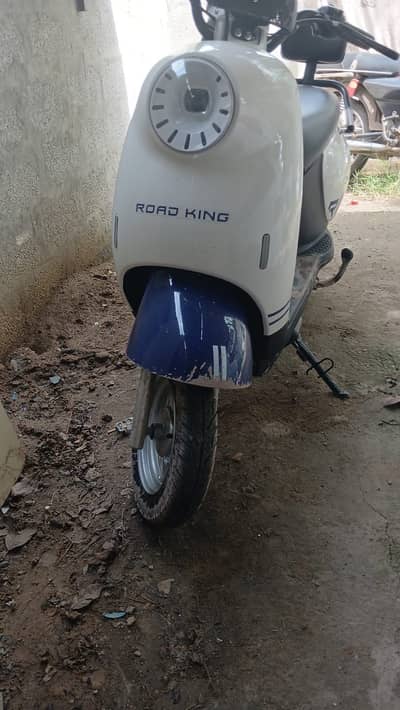 ROAD KING ELECTRIC BIKE