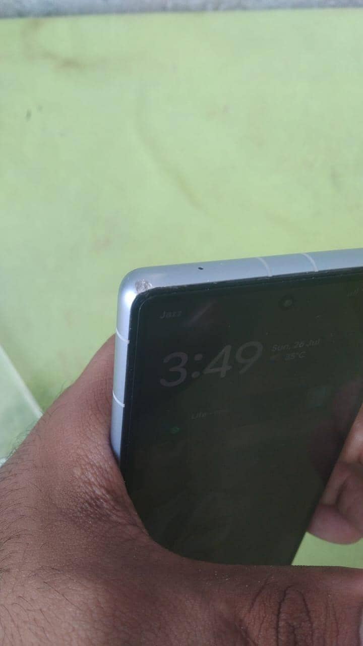 Google Pixel 7a 1