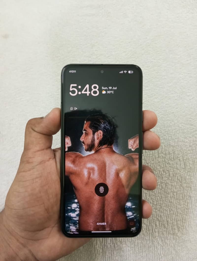Google Pixel 8 5