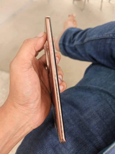Vivo V40e