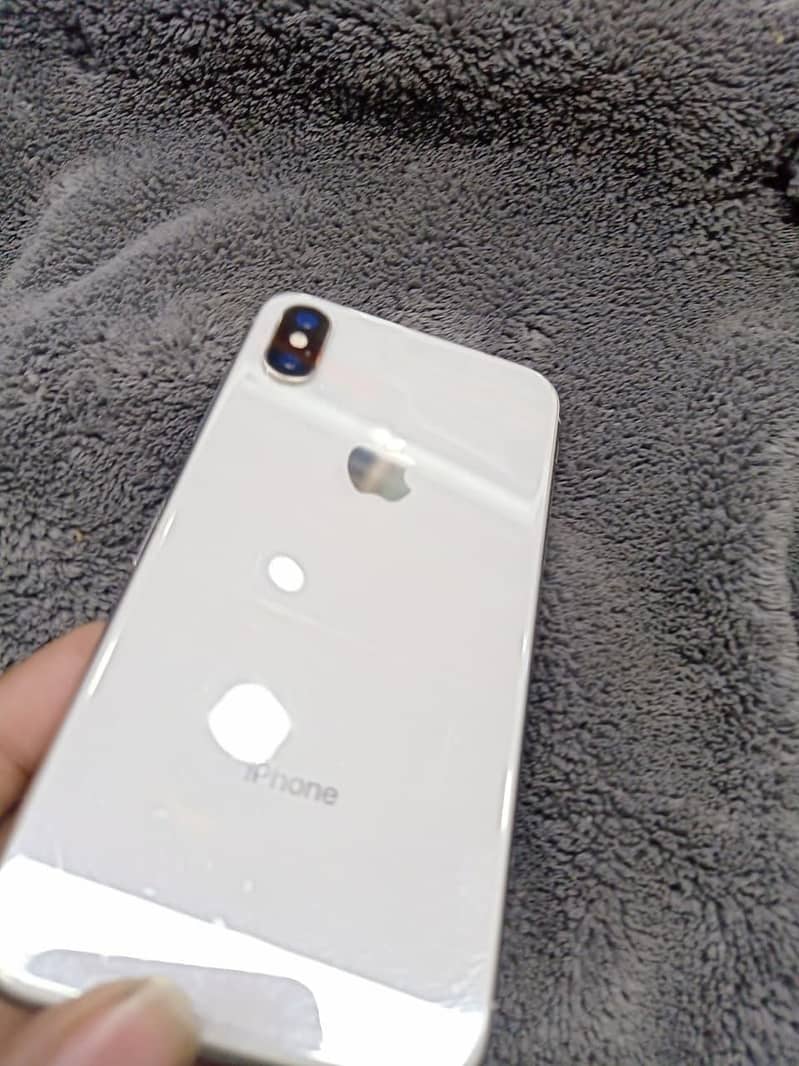 Apple iPhone X 5