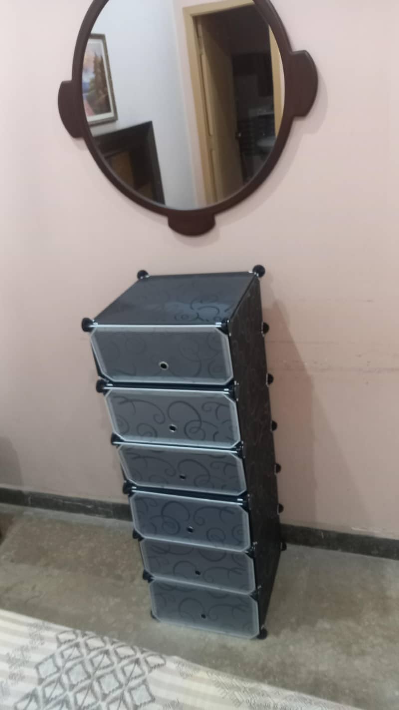 Shoe Rack & Mirror 3