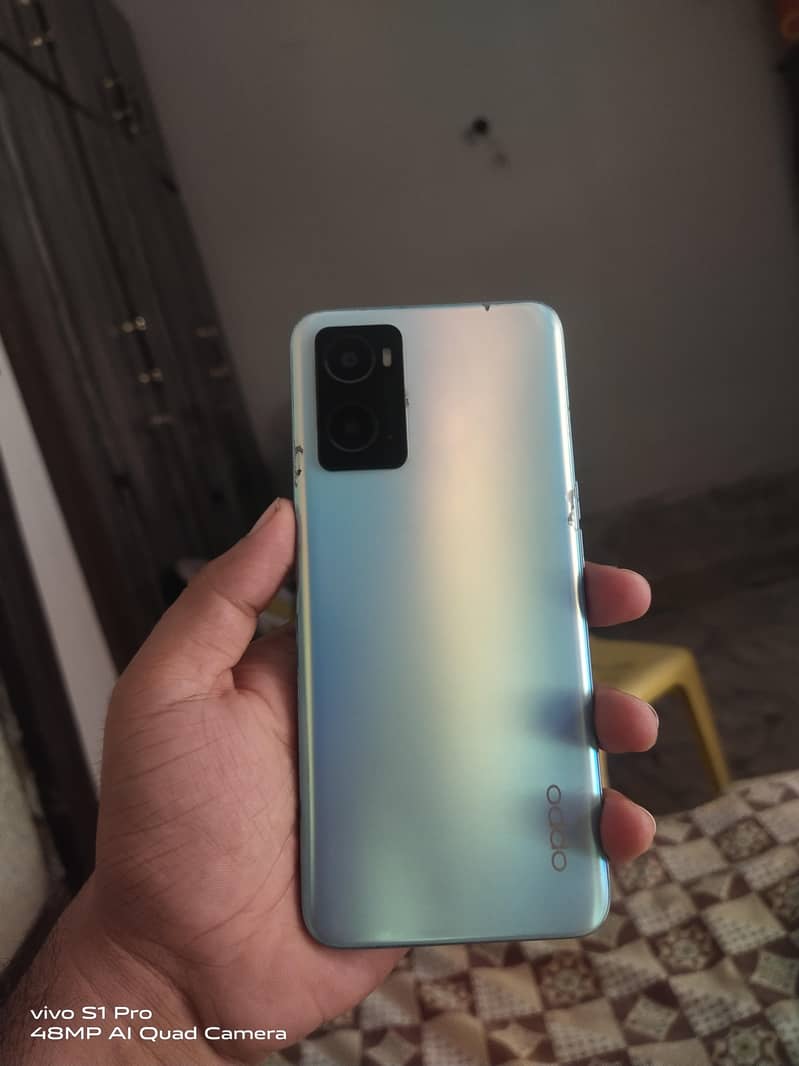 Oppo A76 3
