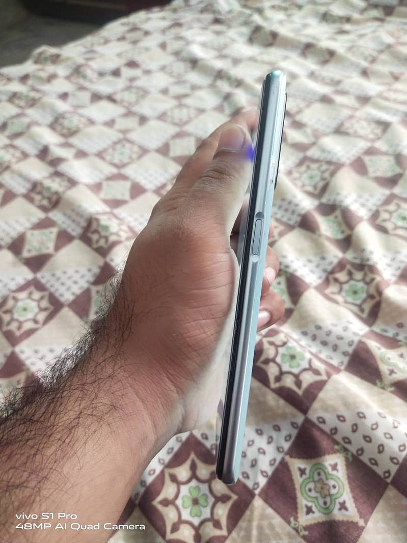 Oppo A76 5