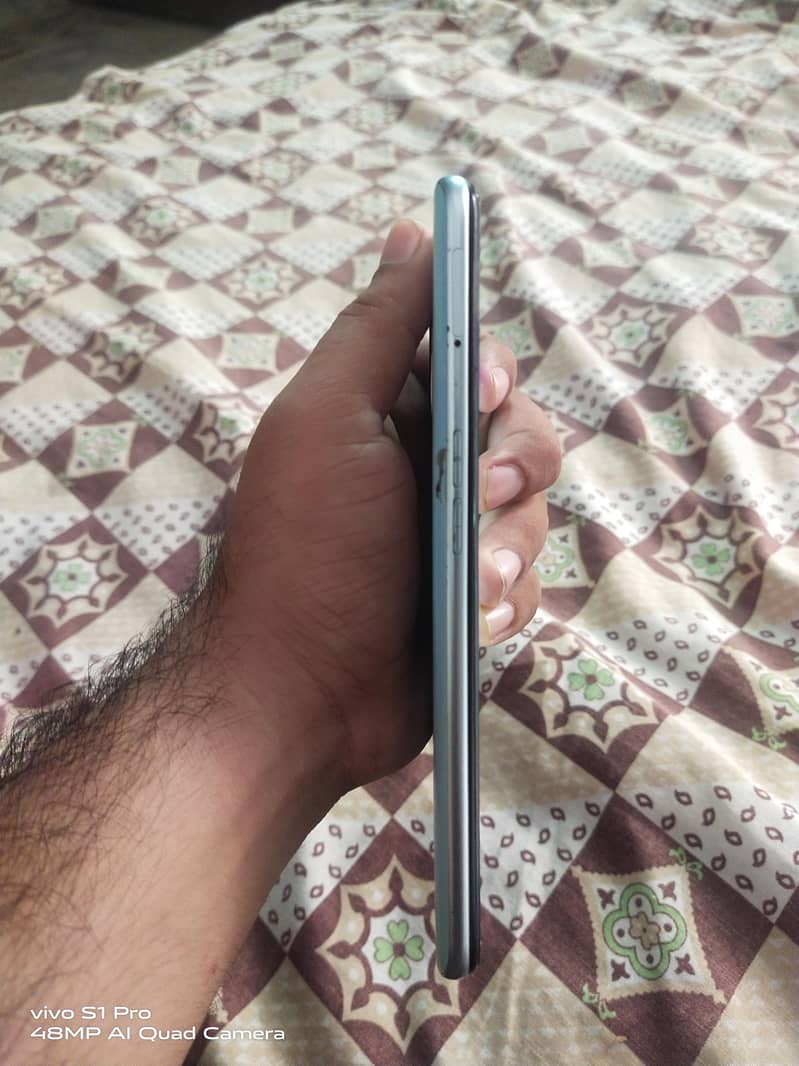Oppo A76 7