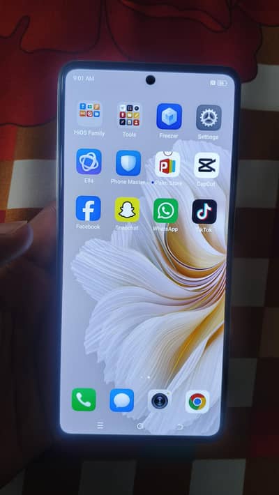 Tecno CAMON 20