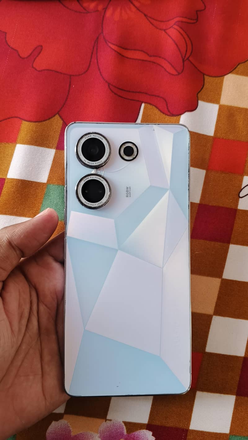 Tecno CAMON 20 7