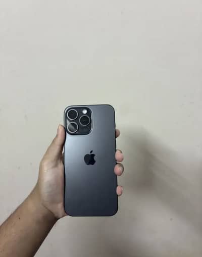 I phone 15 pro canadian jv 128 black pin dot