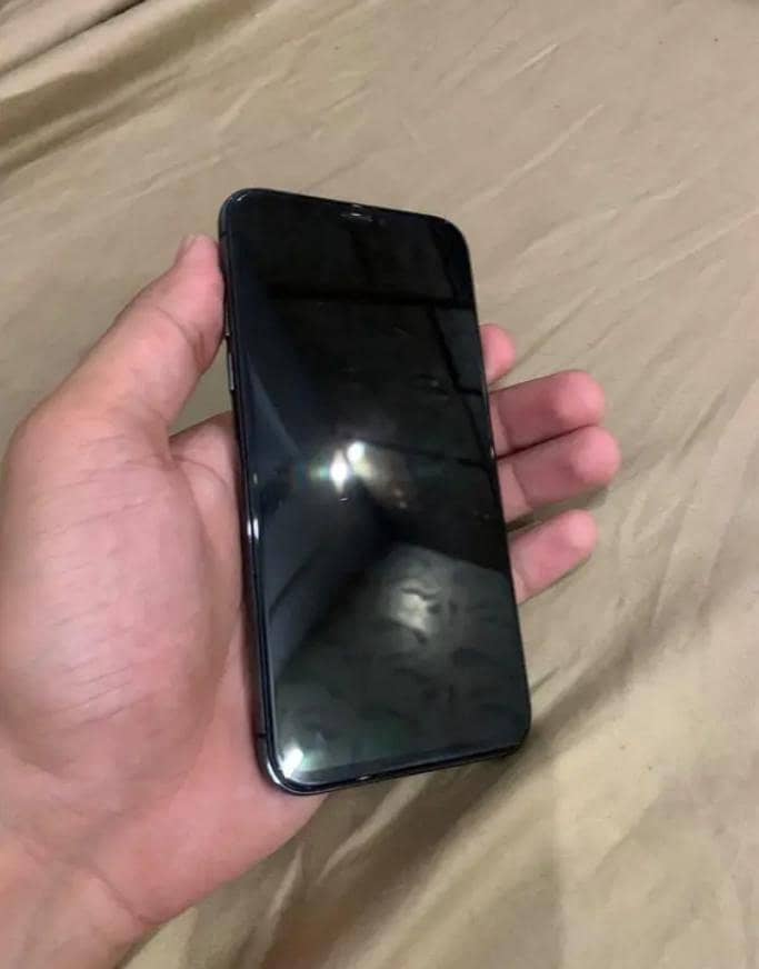 Apple iPhone X 2