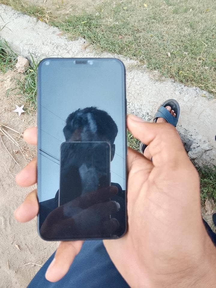 Apple iPhone X 3