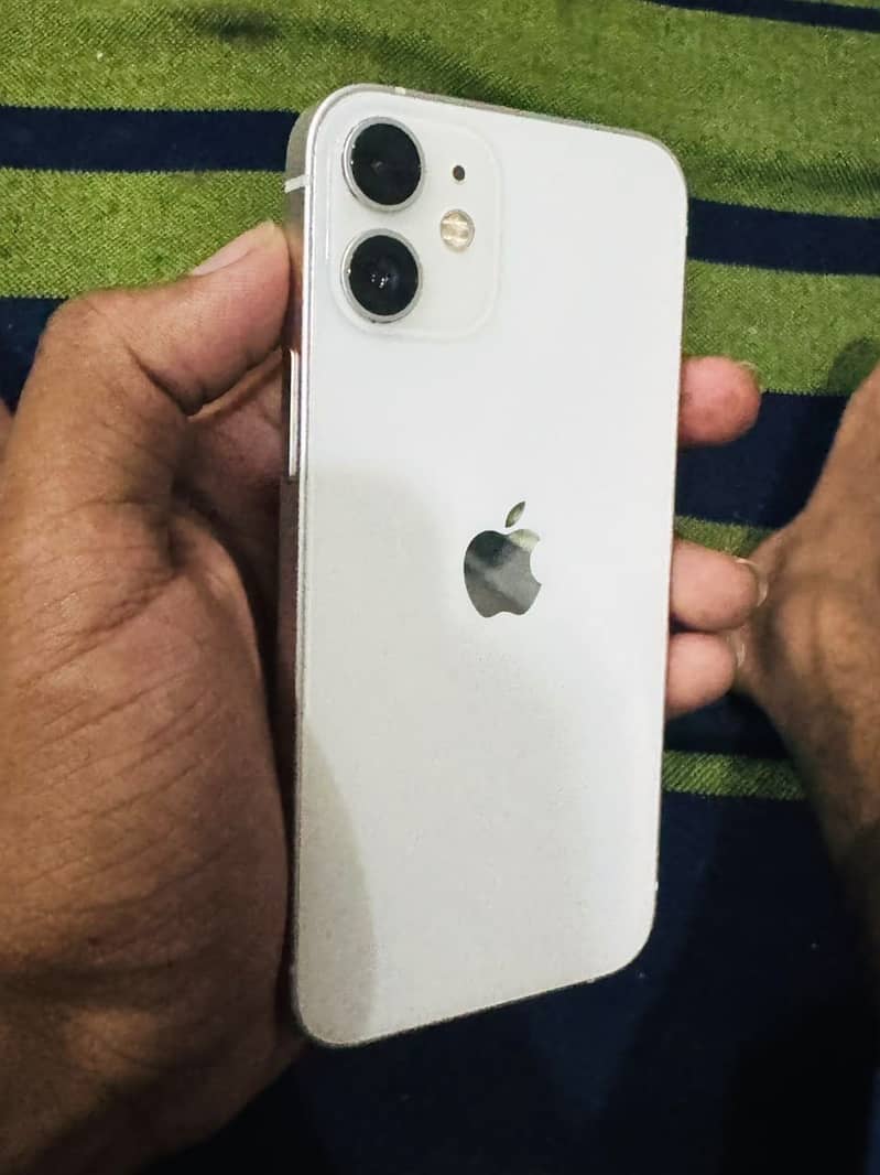 Apple iPhone 12 mini 2