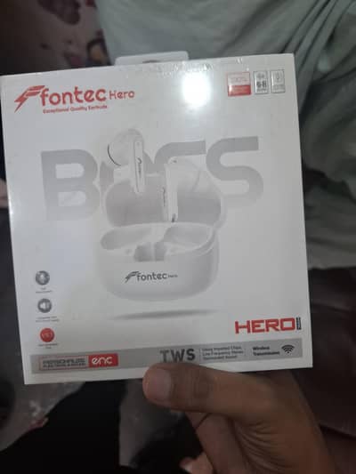 base hero airbirds