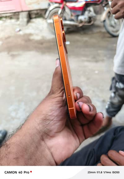 Apple iPhone xr convert to 17 pro