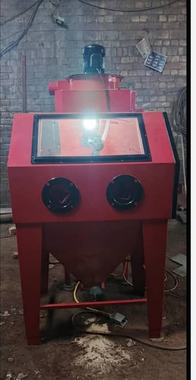 Like New Sandblasting Cabinet with 7.5 HP Oil-free Compressor