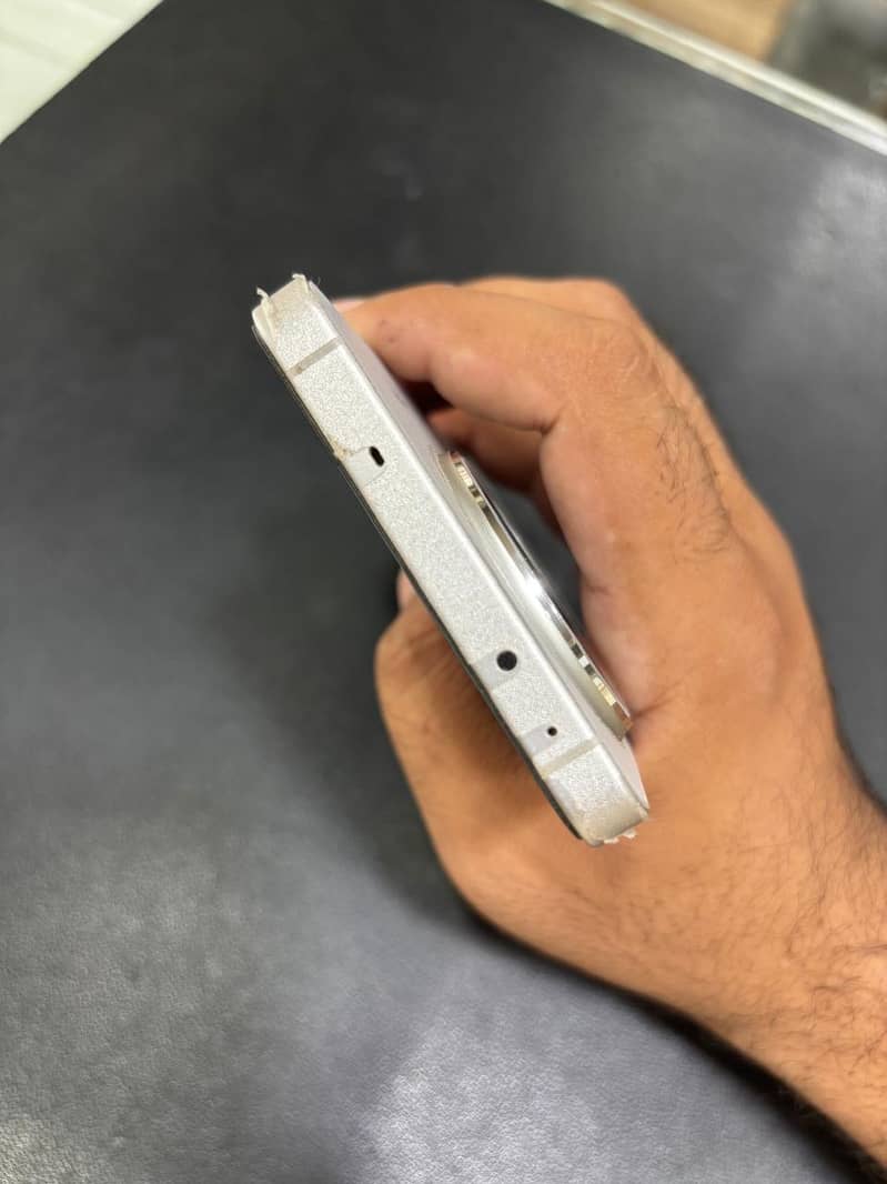 One Plus 13R 3