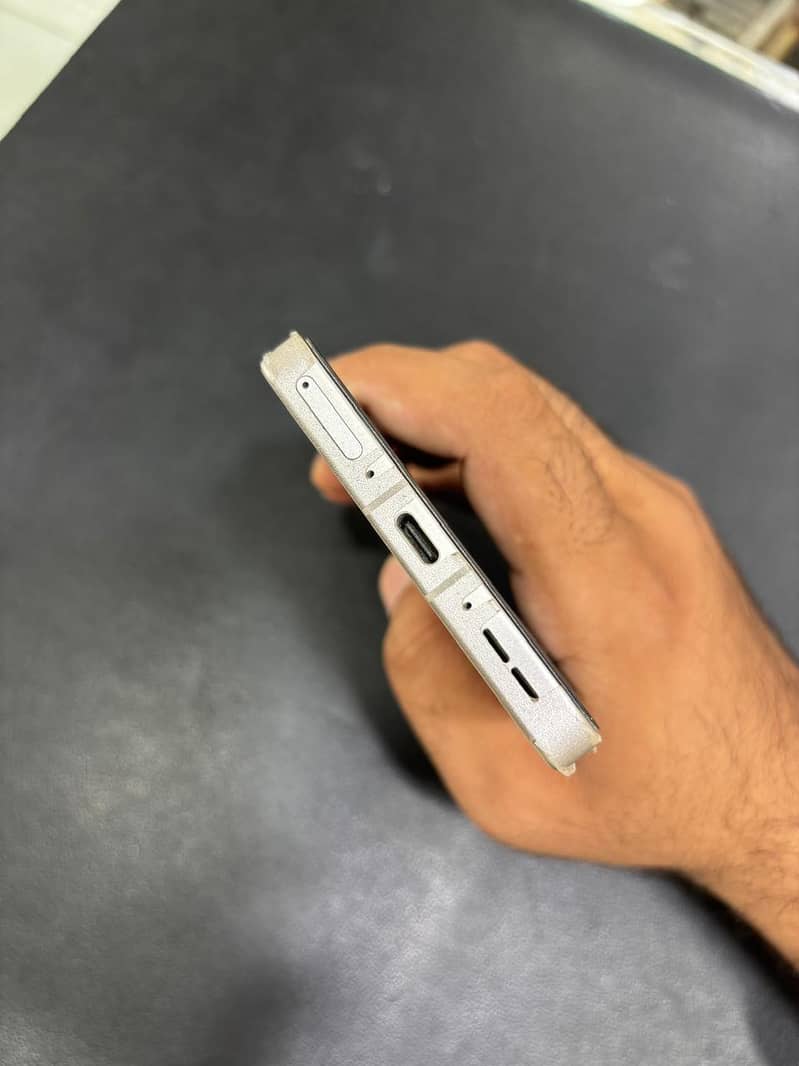 One Plus 13R 4
