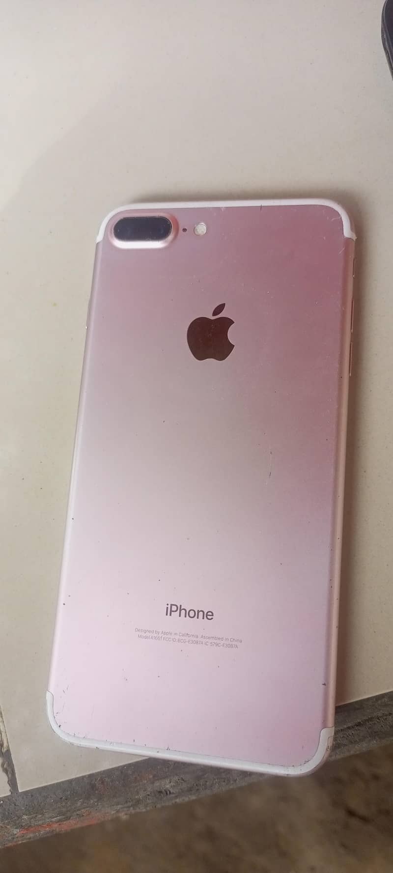 Apple iPhone 7 Plus 1