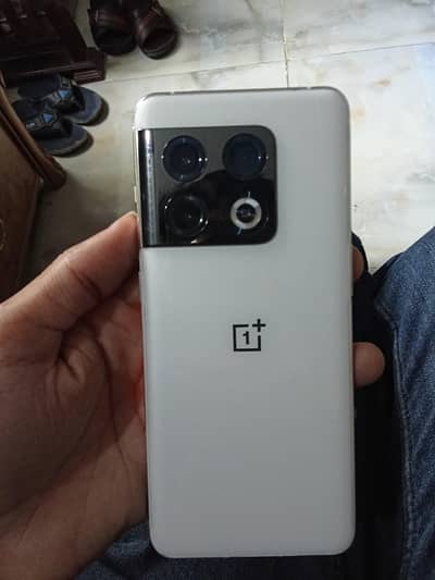 One Plus 10 Pro