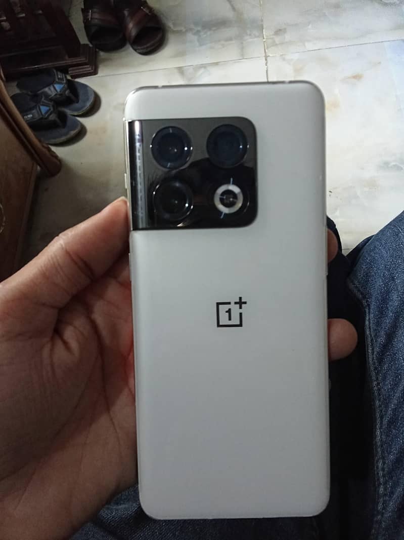 One Plus 10 Pro 0