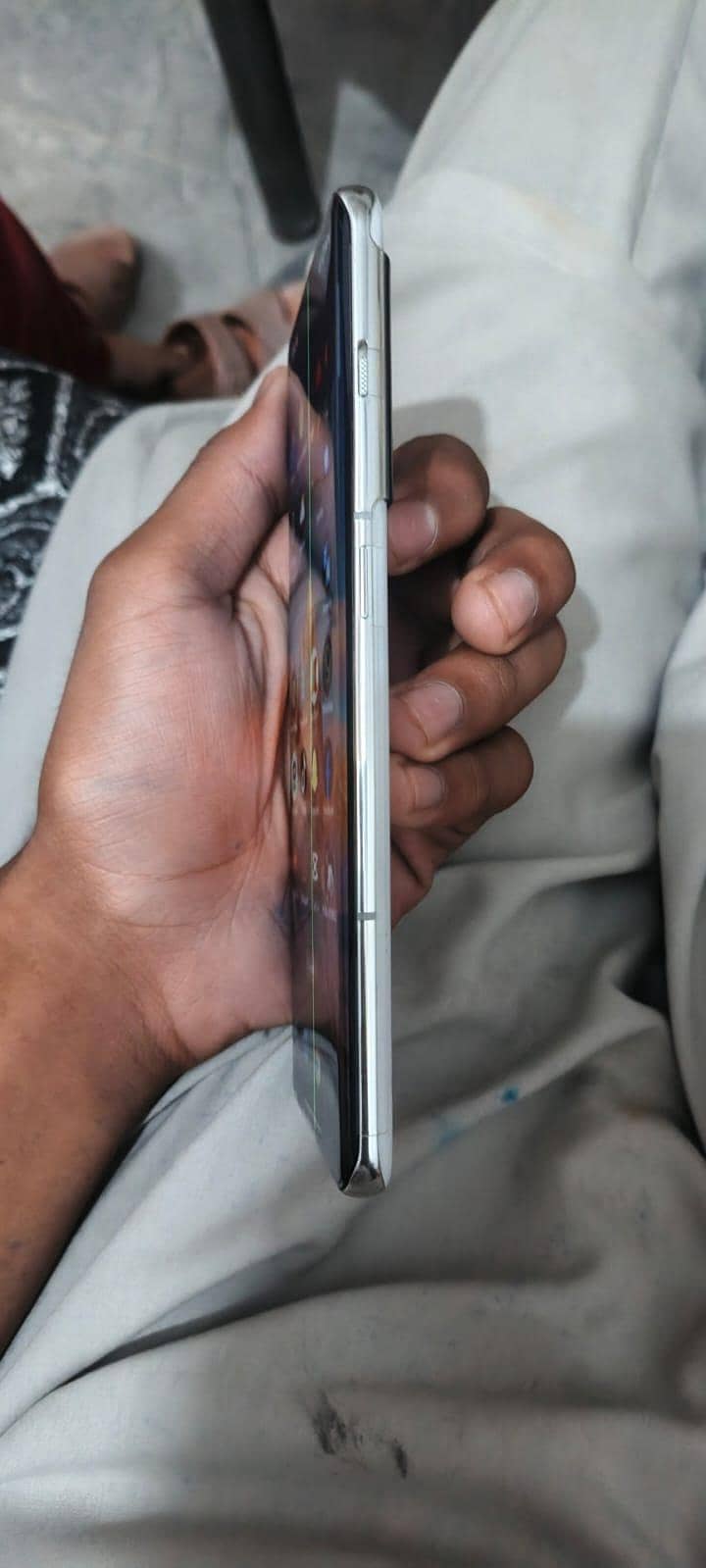 One Plus 10 Pro 4