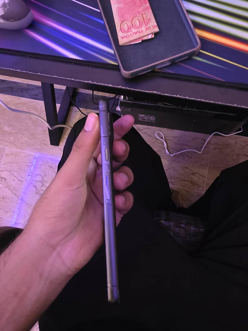Google Pixel 7 4