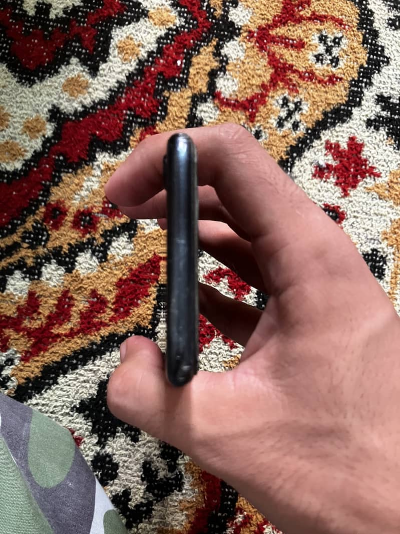 Apple iPhone SE 6
