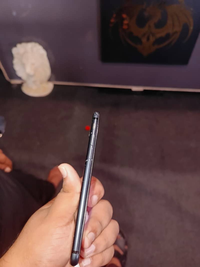 Apple iPhone 7 3
