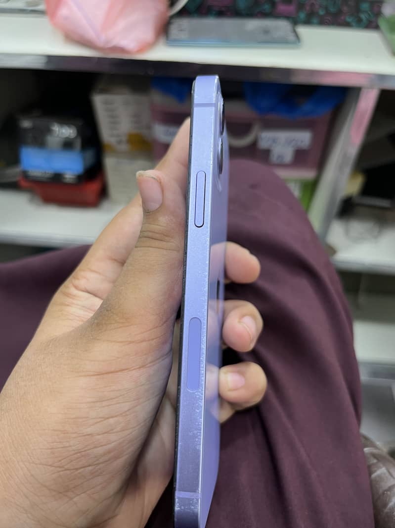Apple iPhone 12 1